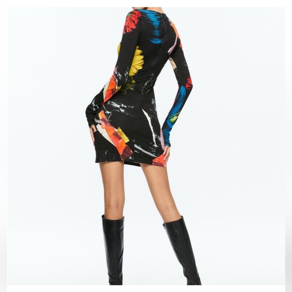 Alice + Olivia Multicolor Graphic Long Sleeve Dress - Picture 2 of 6
